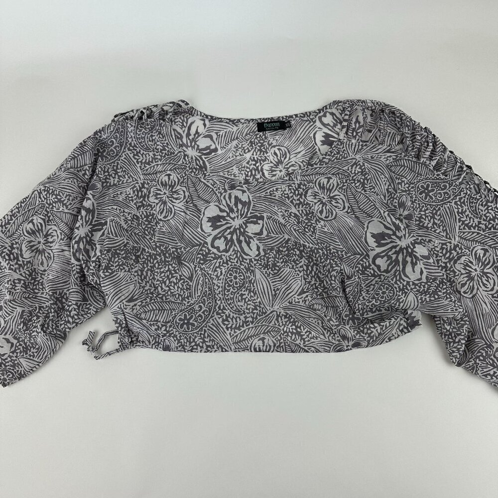 Buddha Blouse Womens One Size Black White Floral Crop Lightweight